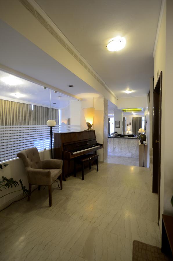 Messini Hotel Экстерьер фото